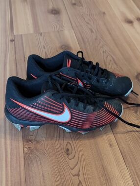 Nike Fastflex Hyperdiamond 3 Keystone Softball Cleats In Black & Red